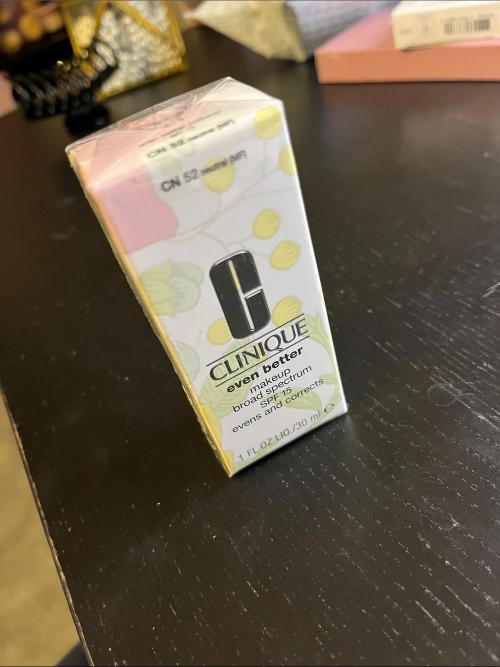 Clinique Even Better Makeup SPF 15 - CN 52 neutral